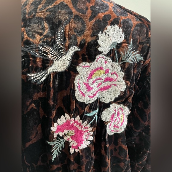 NWT JOHNNY WAS JUNIA VELVET QUILTED BOMBER JACKET ZIP FRONT, EMBROIDERED, SZ L - Picture 8 of 10